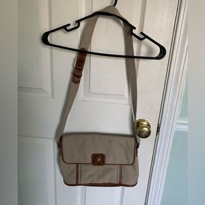 Dockers Crossbody Bag!